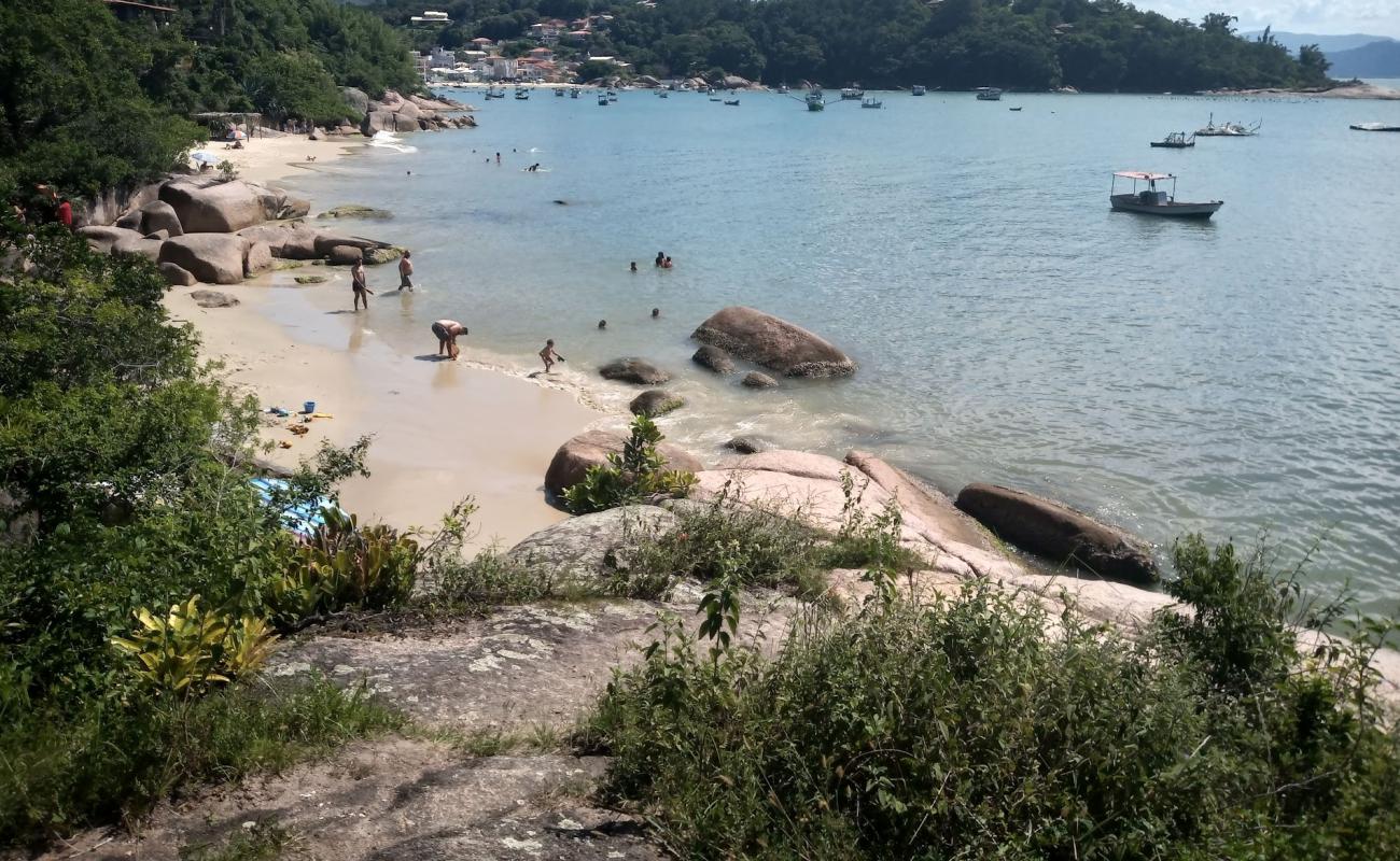 Prainha de Ganchos de Fora II'in fotoğrafı açık bej kum yüzey ile