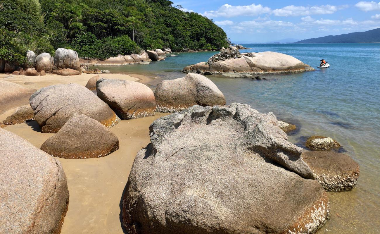 Praia da Aguada'in fotoğrafı açık bej kum yüzey ile