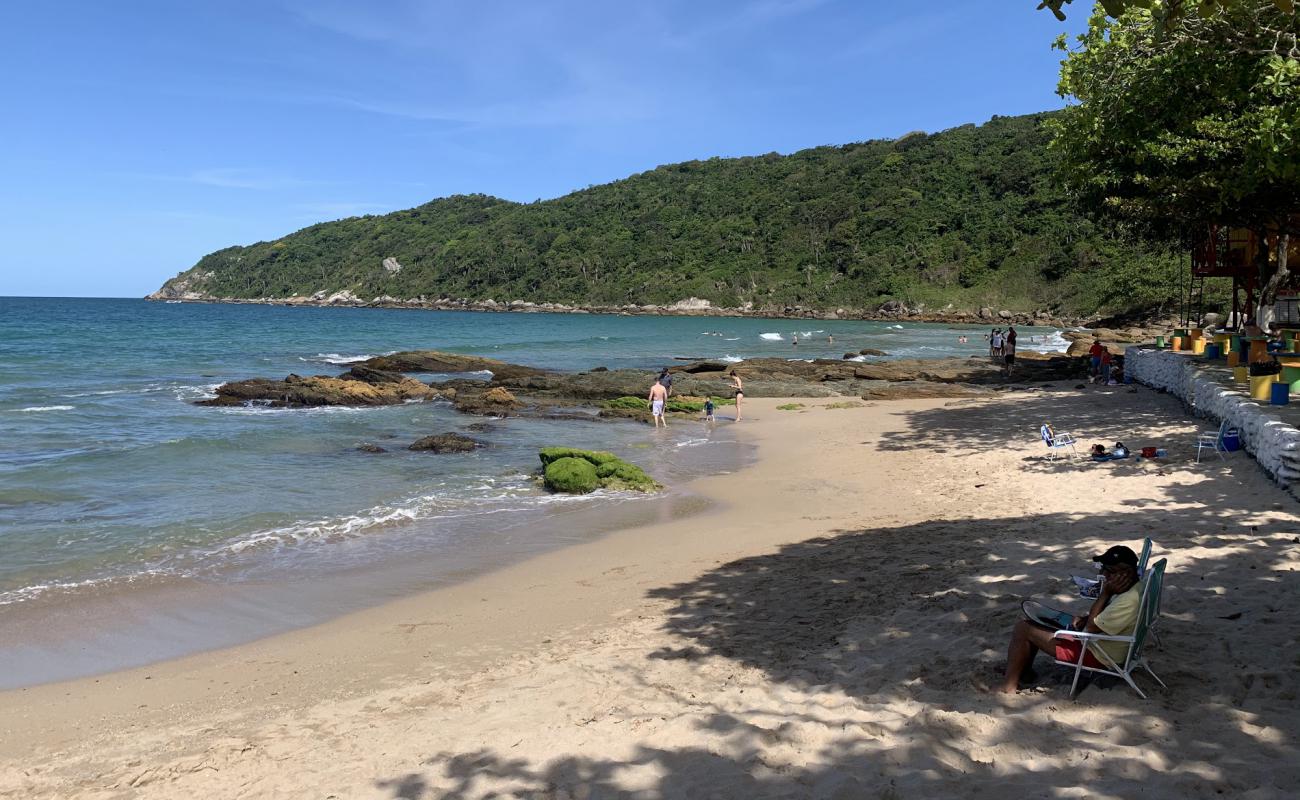 Retiro dos Padres Beach'in fotoğrafı açık bej kum yüzey ile