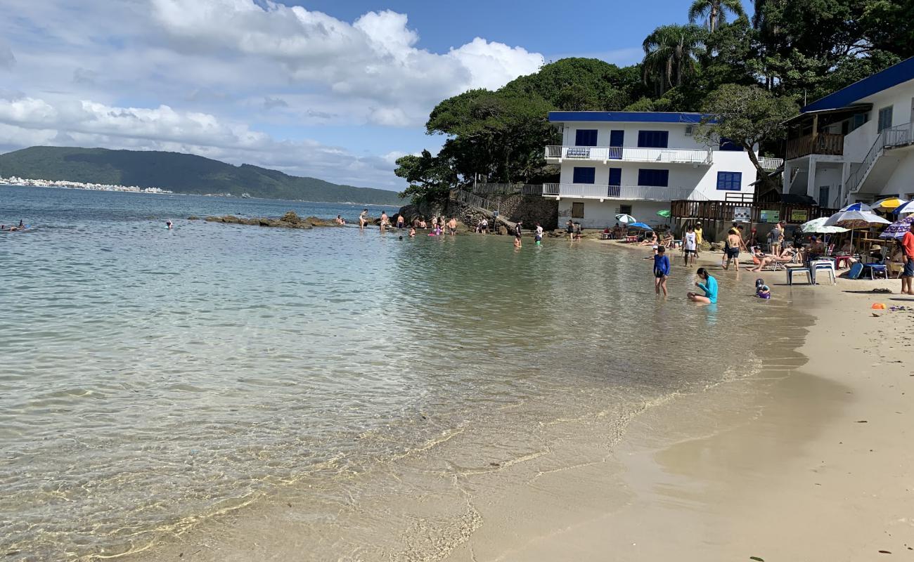 Praia da Sepultura'in fotoğrafı parlak kum yüzey ile