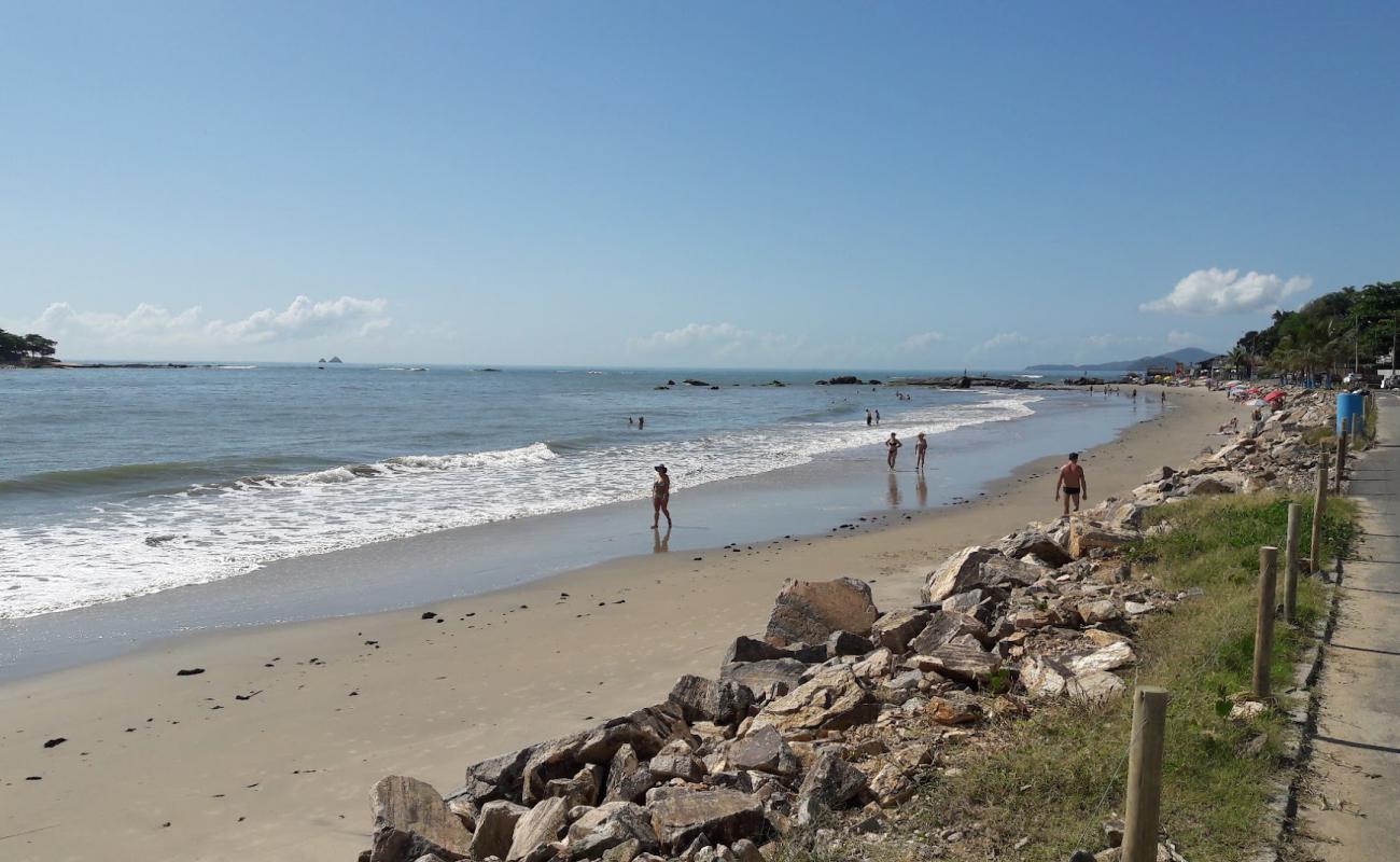 Grant Beach'in fotoğrafı açık bej kum yüzey ile