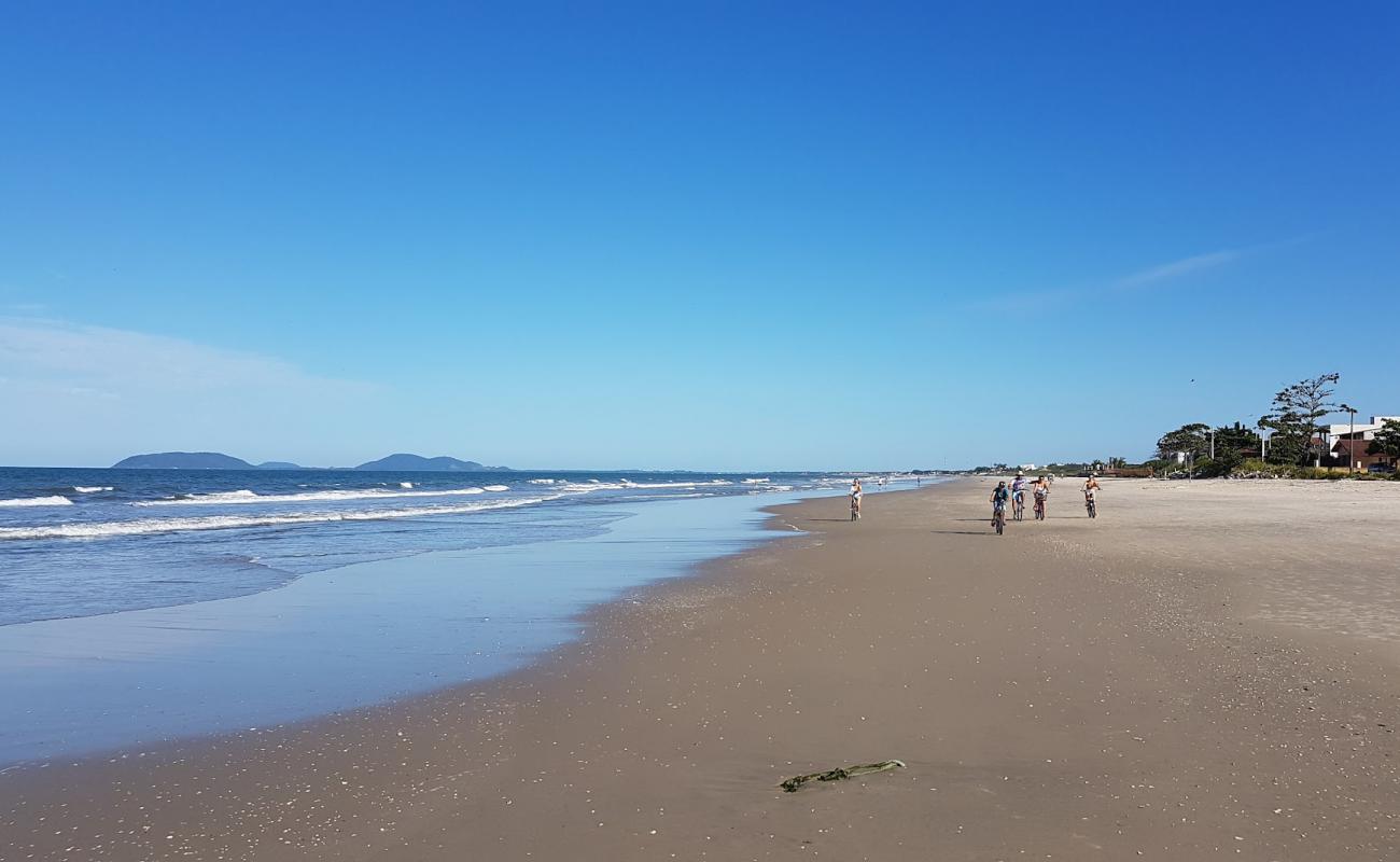 Praia da Pelzi'in fotoğrafı i̇nce bej kum yüzey ile