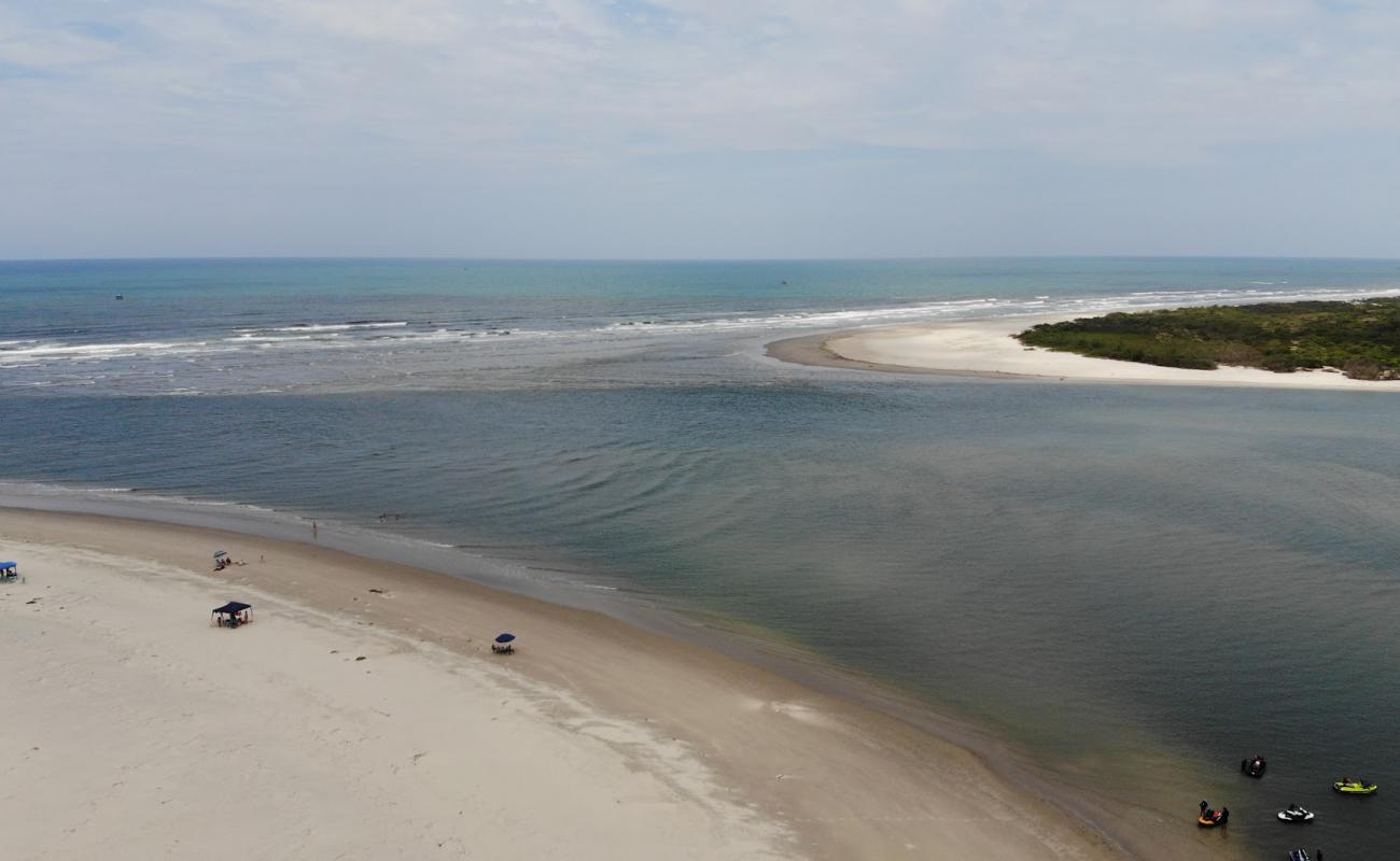 Barra do Una Plajı'in fotoğrafı i̇nce bej kum yüzey ile