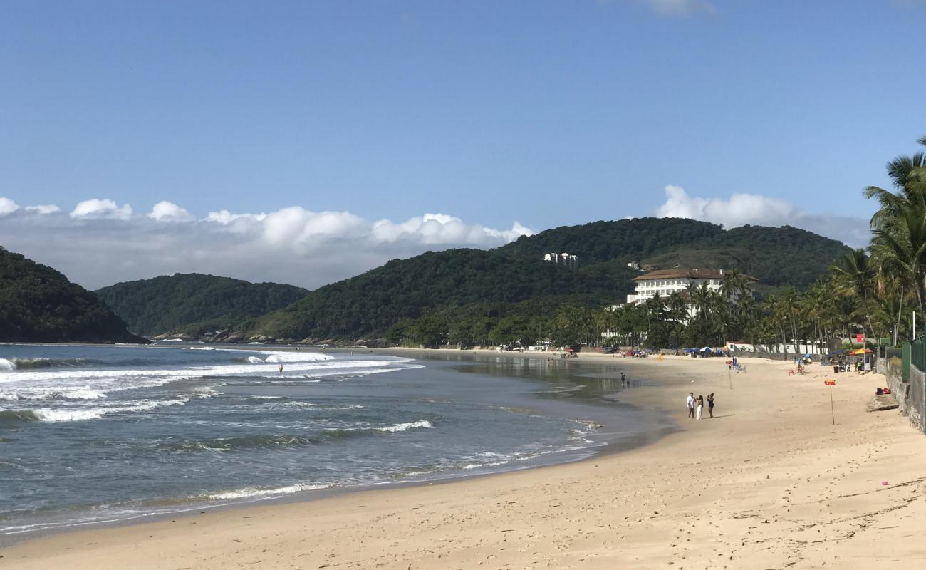 Pernambuco Plajı'in fotoğrafı parlak ince kum yüzey ile