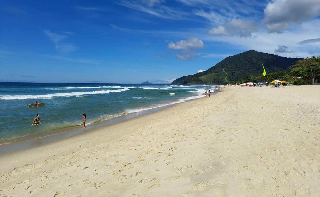 Maresias Plajı'in fotoğrafı i̇nce bej kum yüzey ile