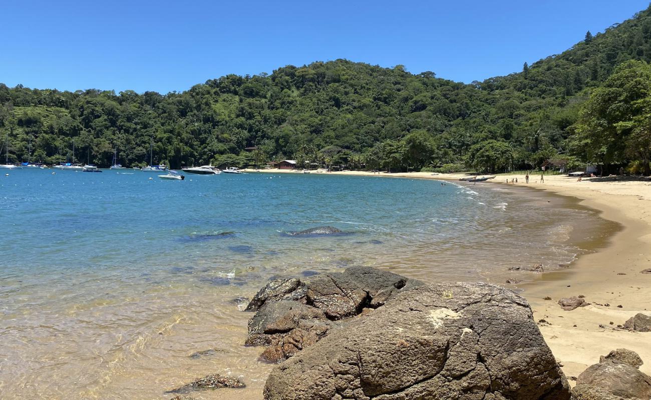 Praia do Flamengo'in fotoğrafı parlak ince kum yüzey ile