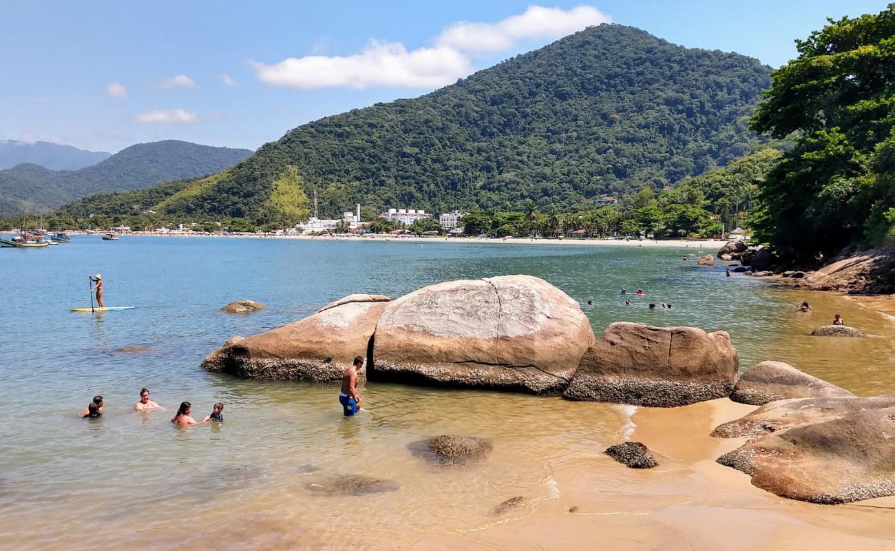 Prainha Da Enseada'in fotoğrafı açık bej kum yüzey ile