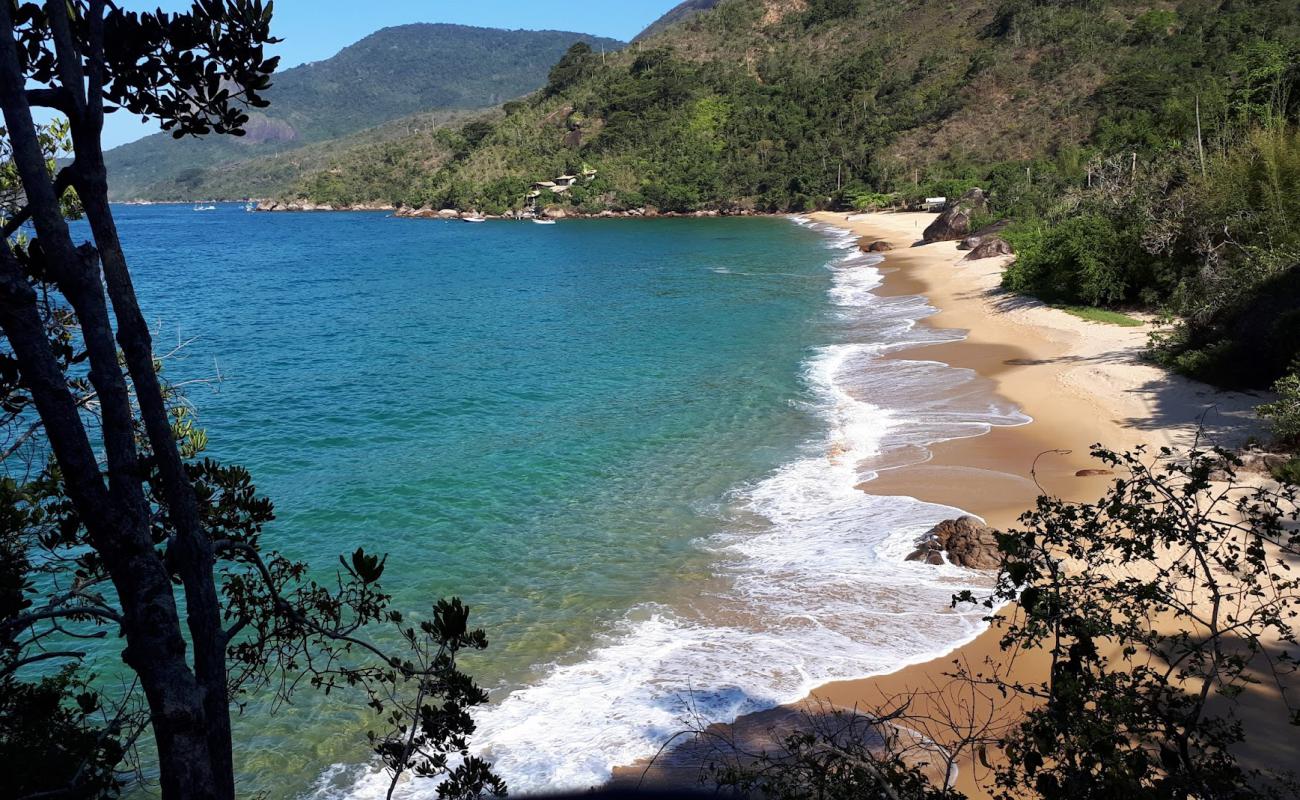 Praia de Itaoca'in fotoğrafı açık bej kum yüzey ile