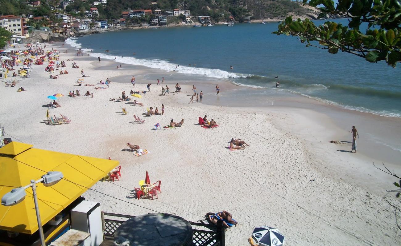 Barra de Guaratiba Plajı'in fotoğrafı i̇nce bej kum yüzey ile