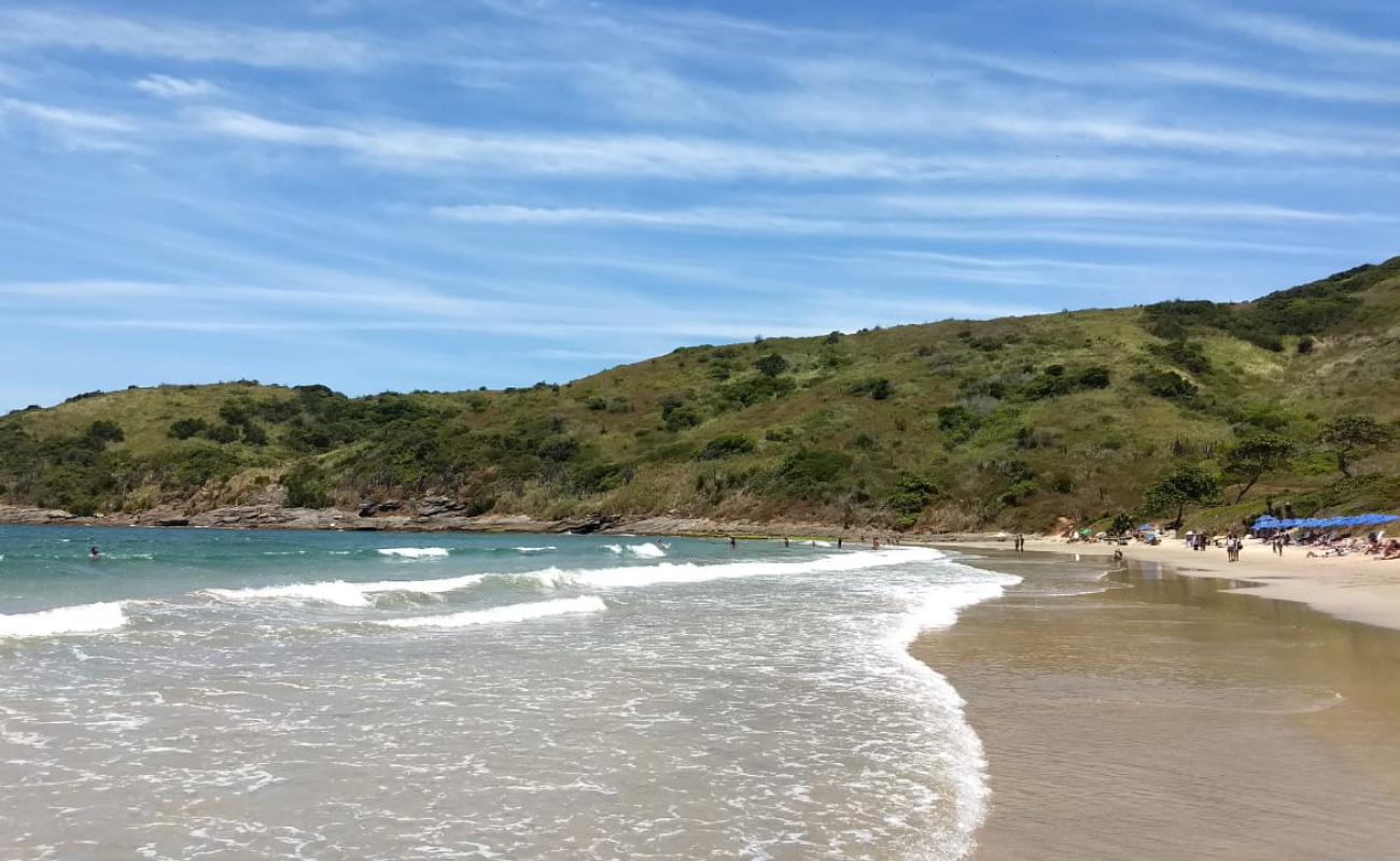 Praia Brava Buzios'in fotoğrafı parlak kum yüzey ile