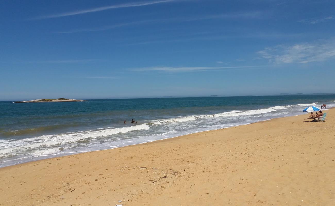 Praiao da barra de Sao Joao'in fotoğrafı açık bej kum yüzey ile