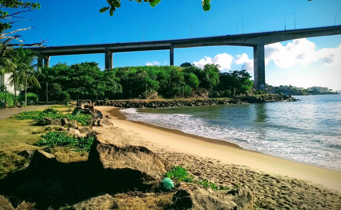 Praia do Meio'in fotoğrafı açık bej kum yüzey ile