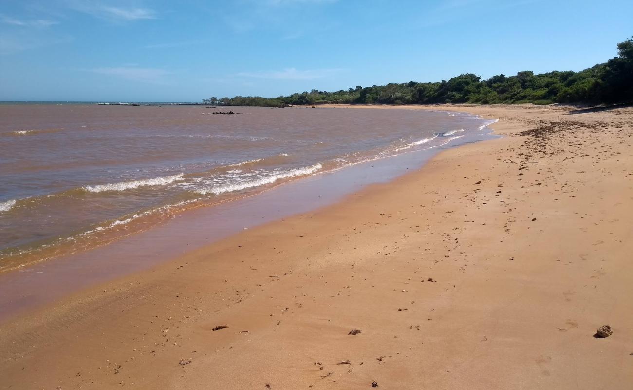 Praia da Enseada das Garças'in fotoğrafı açık bej kum yüzey ile