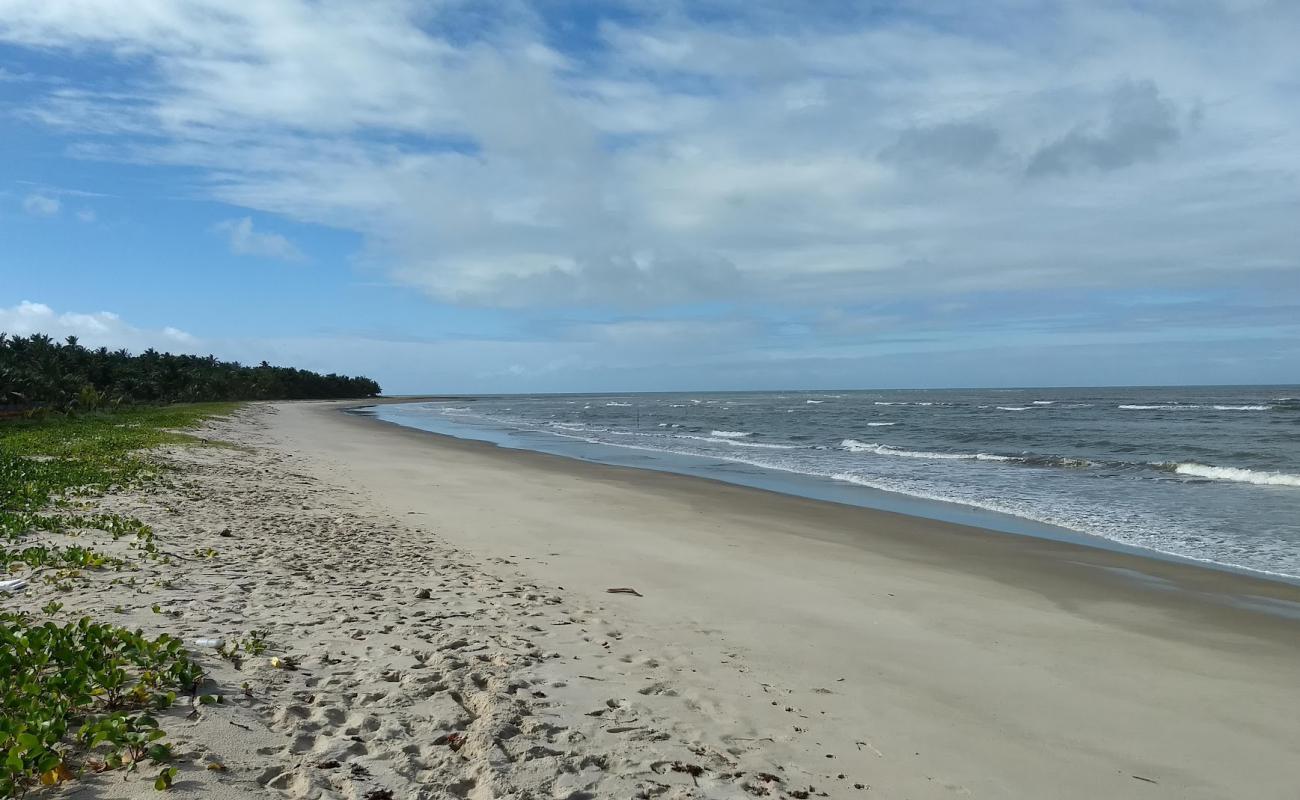 Praia de Santo Antonio - Santa Cruz Cabralia'in fotoğrafı parlak ince kum yüzey ile