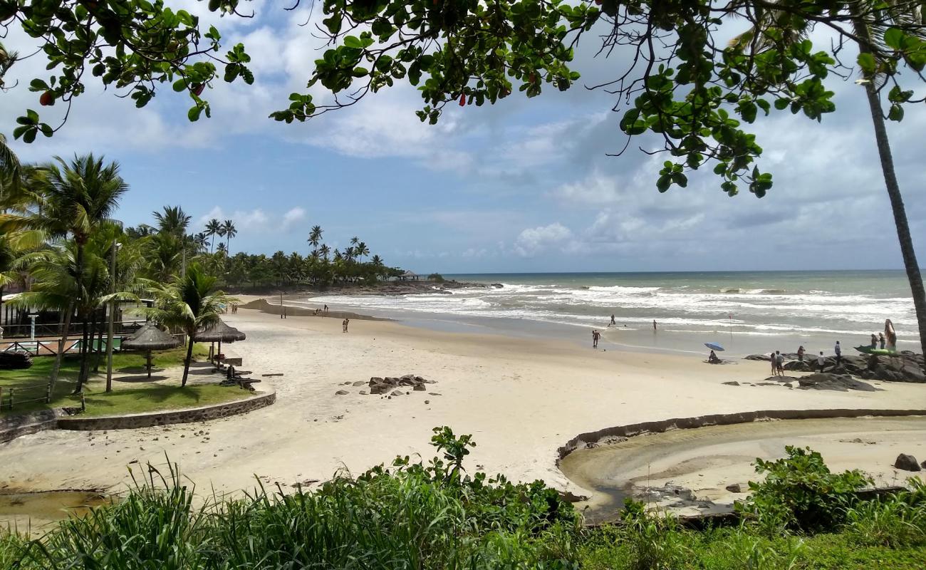 Praia Batuba'in fotoğrafı parlak ince kum yüzey ile