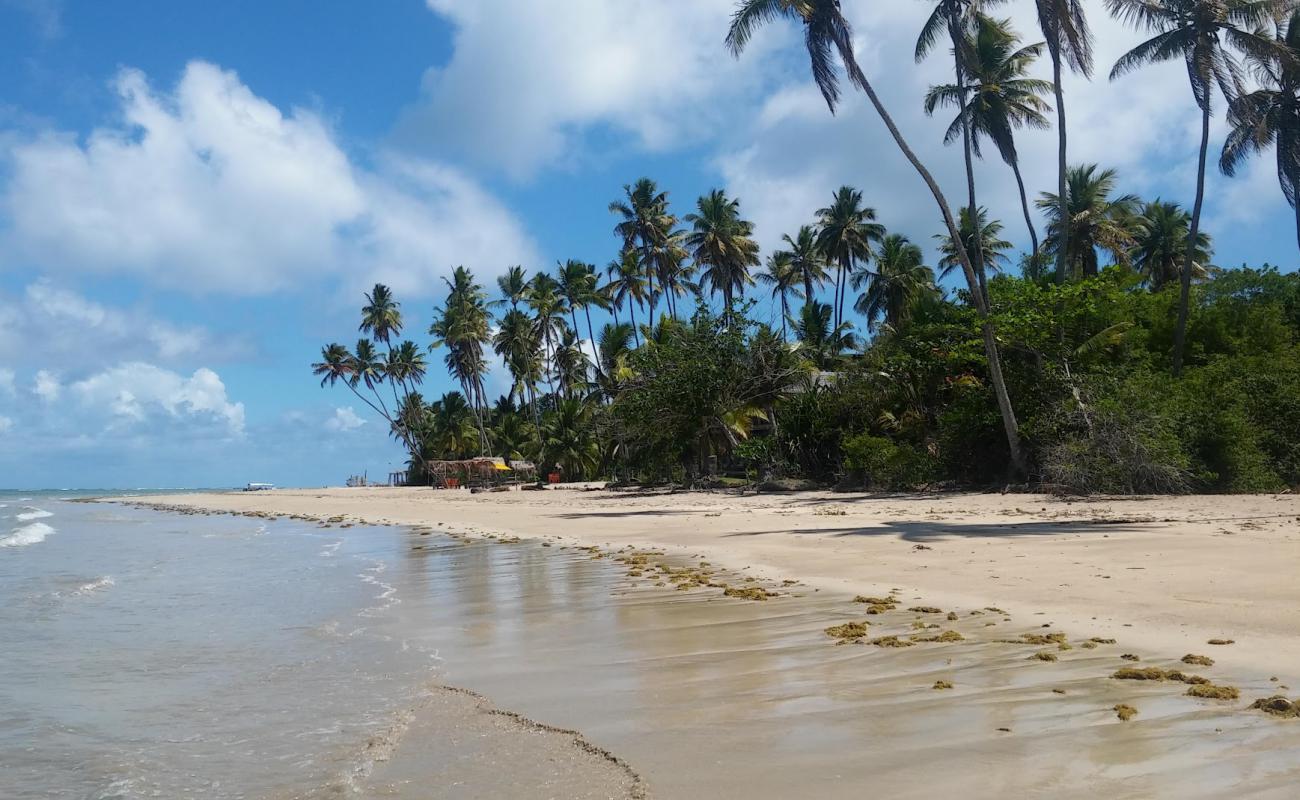 Praia do Bainema'in fotoğrafı parlak kum yüzey ile