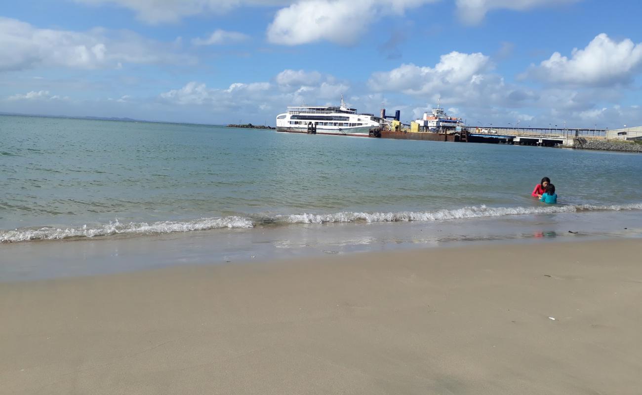 Maritimo Bom Despacho Beach'in fotoğrafı açık bej kum yüzey ile