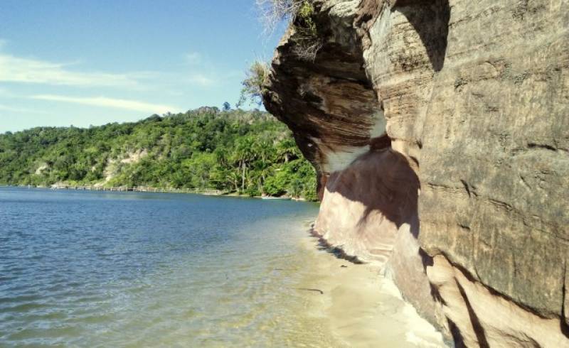 Praia do Maia'in fotoğrafı açık bej kum yüzey ile