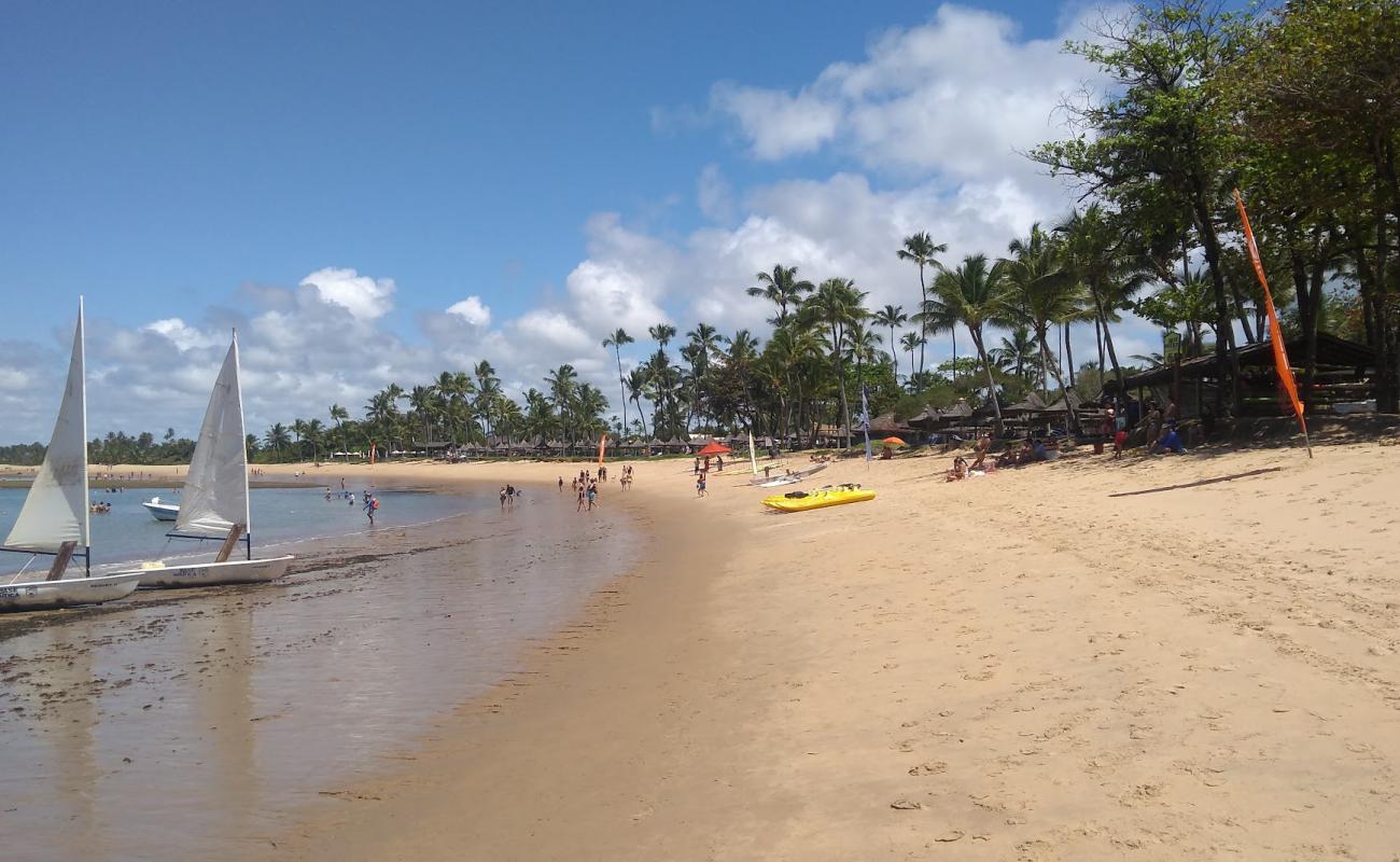 Praia do Tivoli'in fotoğrafı açık bej kum yüzey ile
