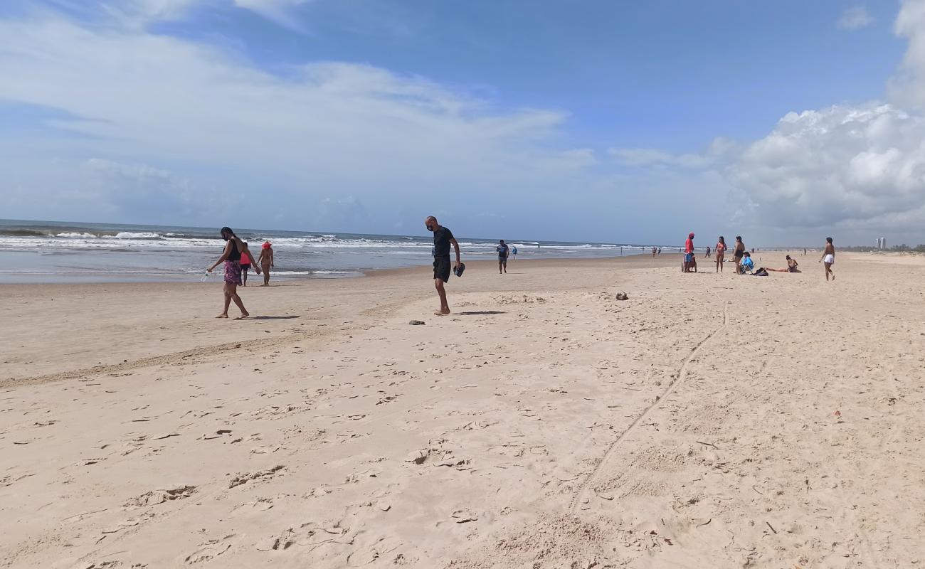 Praia de Aruana'in fotoğrafı i̇nce bej kum yüzey ile