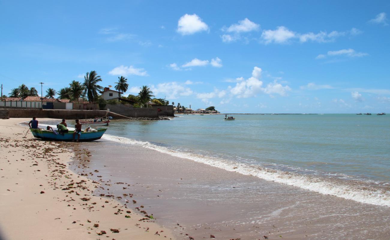 Praia de Batel'in fotoğrafı parlak kum yüzey ile