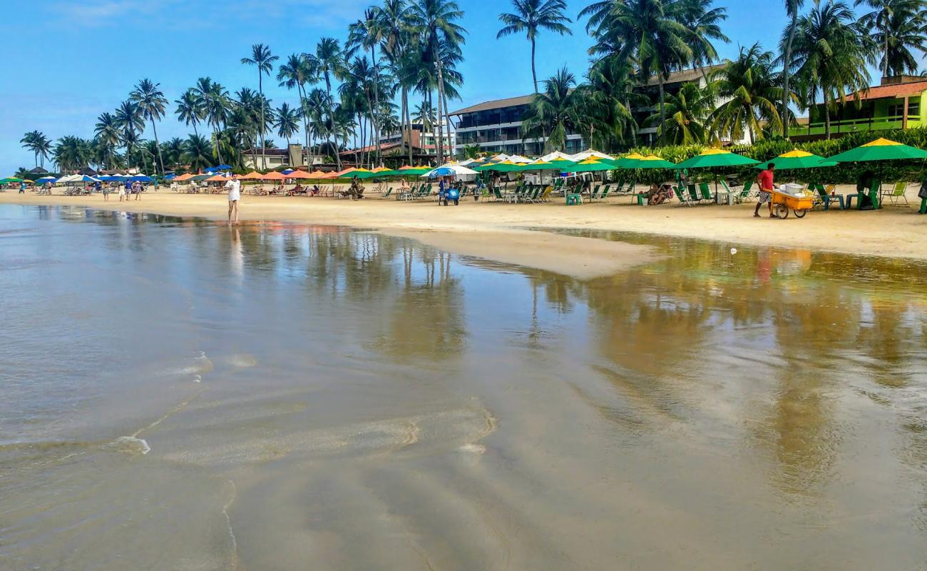 Porto de Galinhas Plajı'in fotoğrafı parlak kum yüzey ile