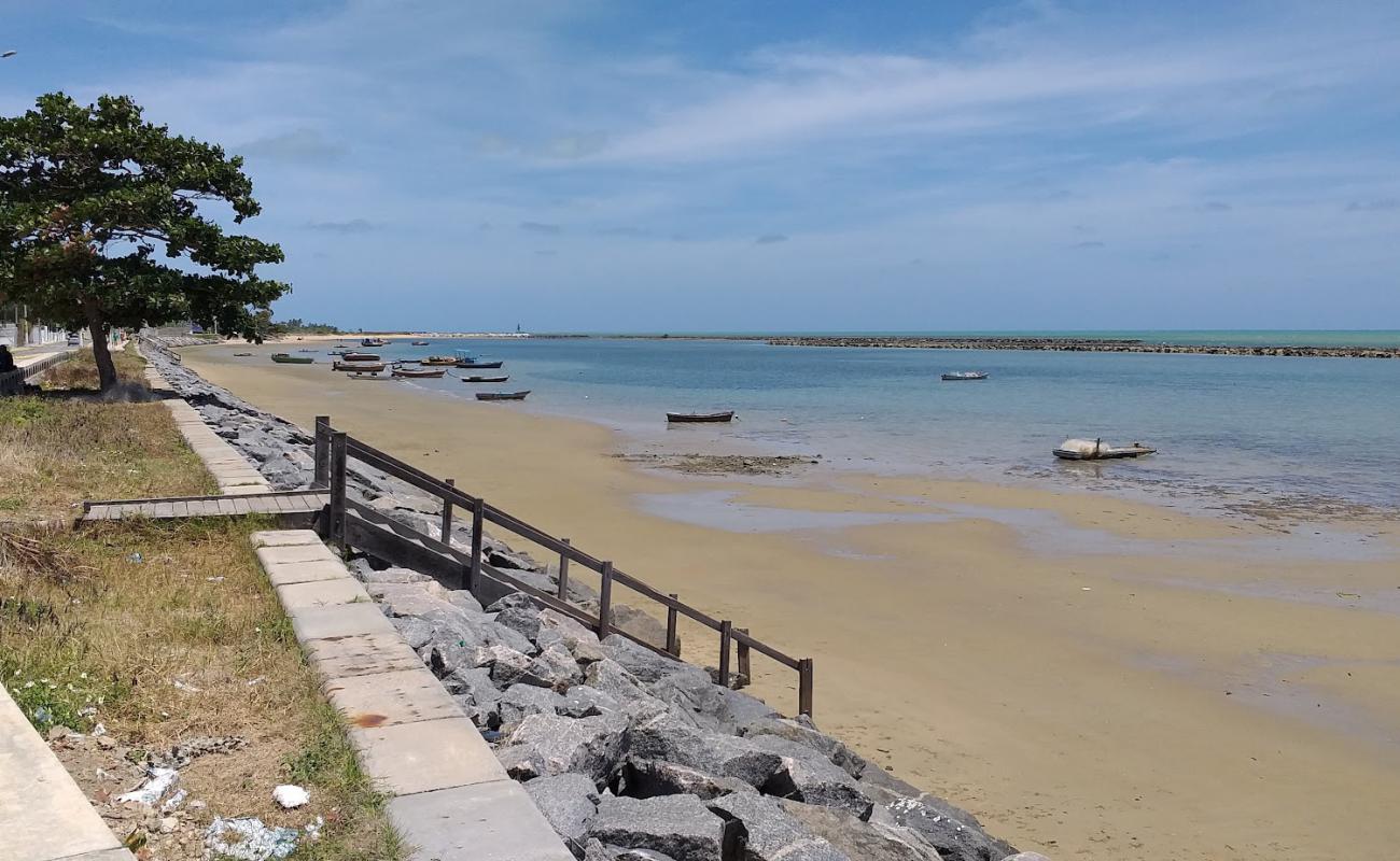 Praia de Rio Doce'in fotoğrafı açık bej kum yüzey ile