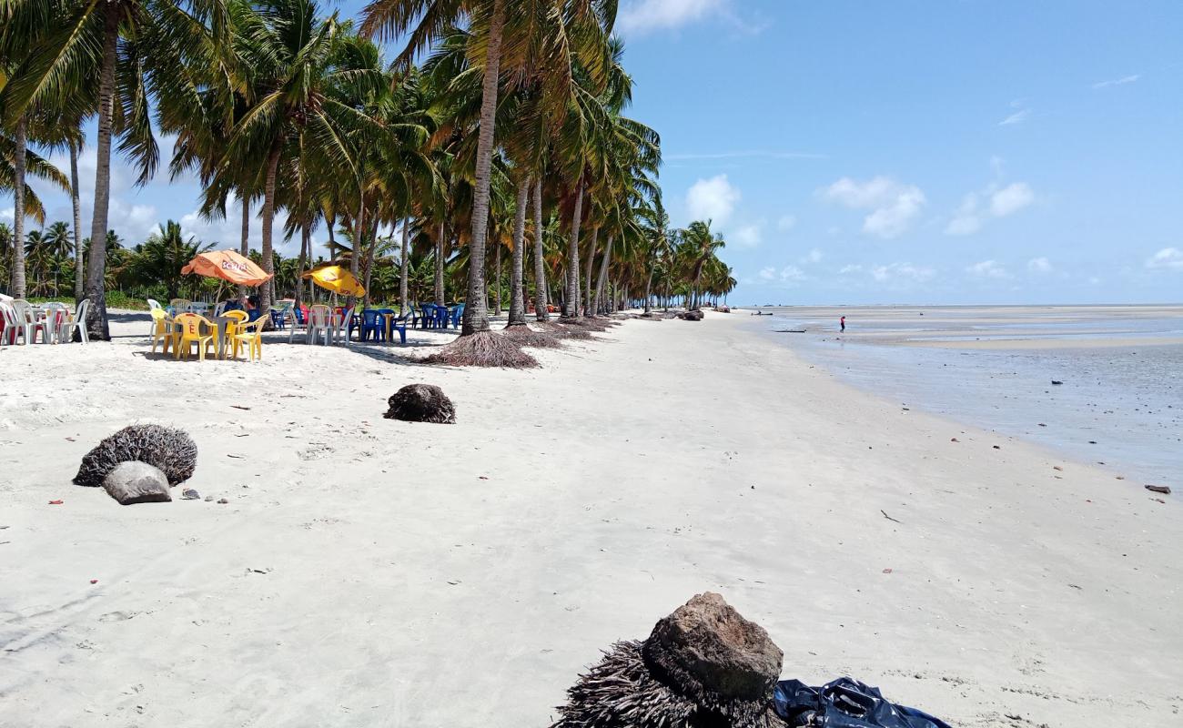 Praia do Capitao'in fotoğrafı parlak kum yüzey ile