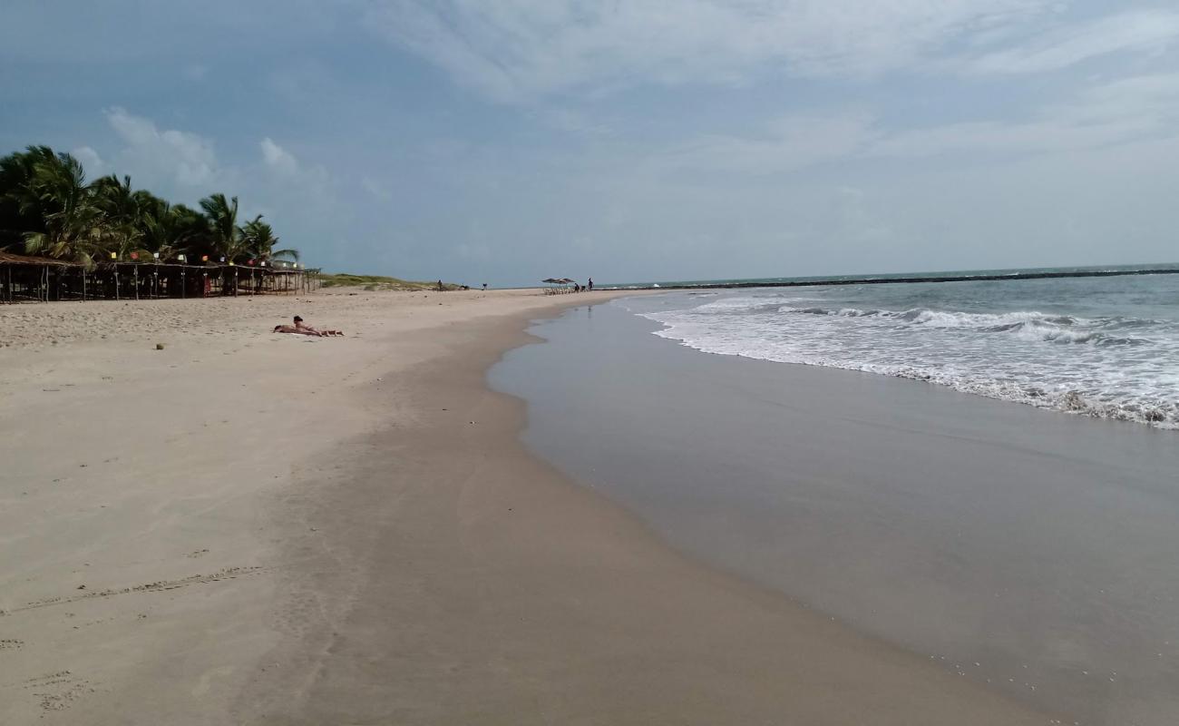 Praia Das Trincheiras'in fotoğrafı açık bej kum yüzey ile