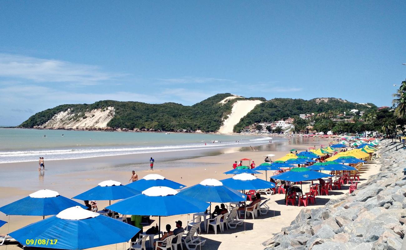 Praia de Ponta Negra'in fotoğrafı parlak kum yüzey ile