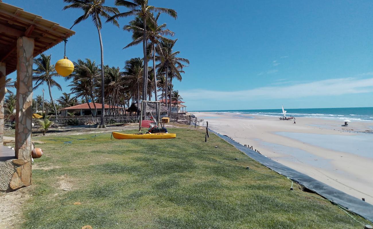 Canto Verde Plajı'in fotoğrafı parlak kum yüzey ile