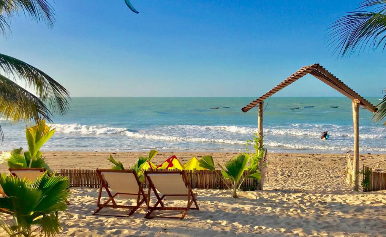 Praia de Moitas'in fotoğrafı i̇nce bej kum yüzey ile