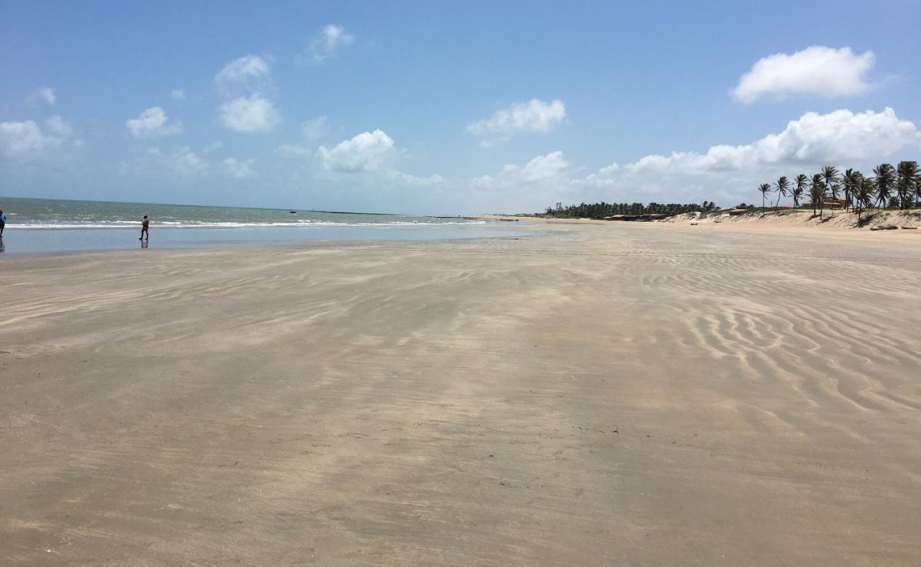Praia de Almofala'in fotoğrafı açık bej kum yüzey ile