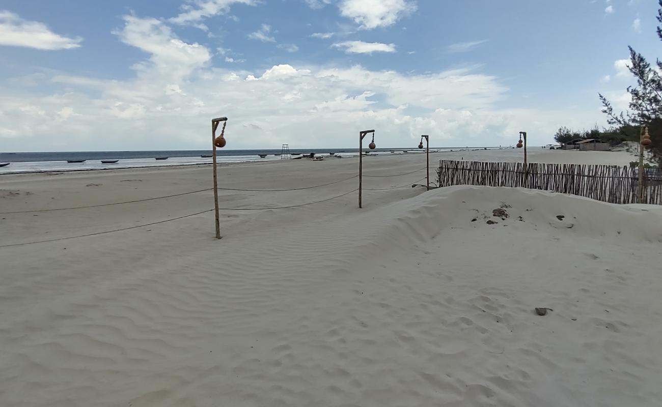 Praia de Barrinha'in fotoğrafı i̇nce bej kum yüzey ile