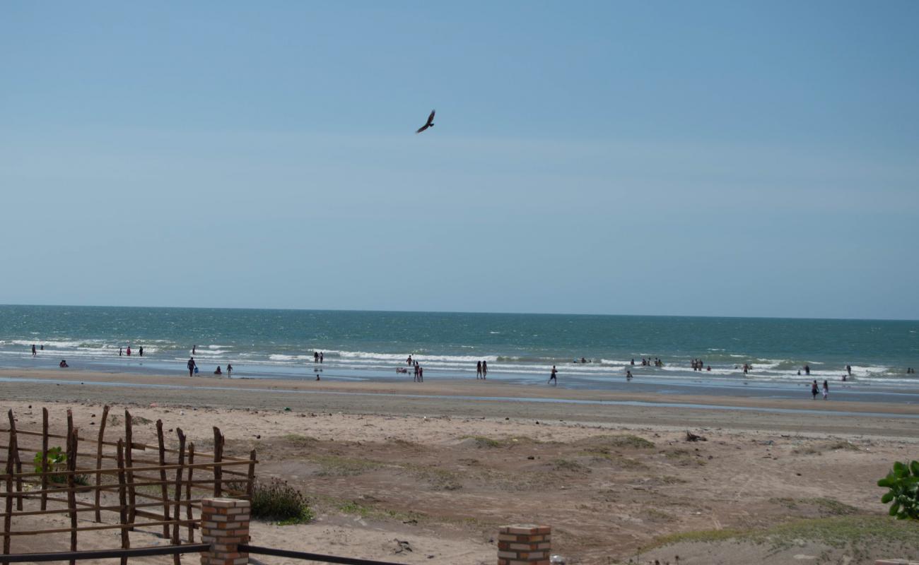 Praia Peito de Moca'in fotoğrafı parlak kum yüzey ile