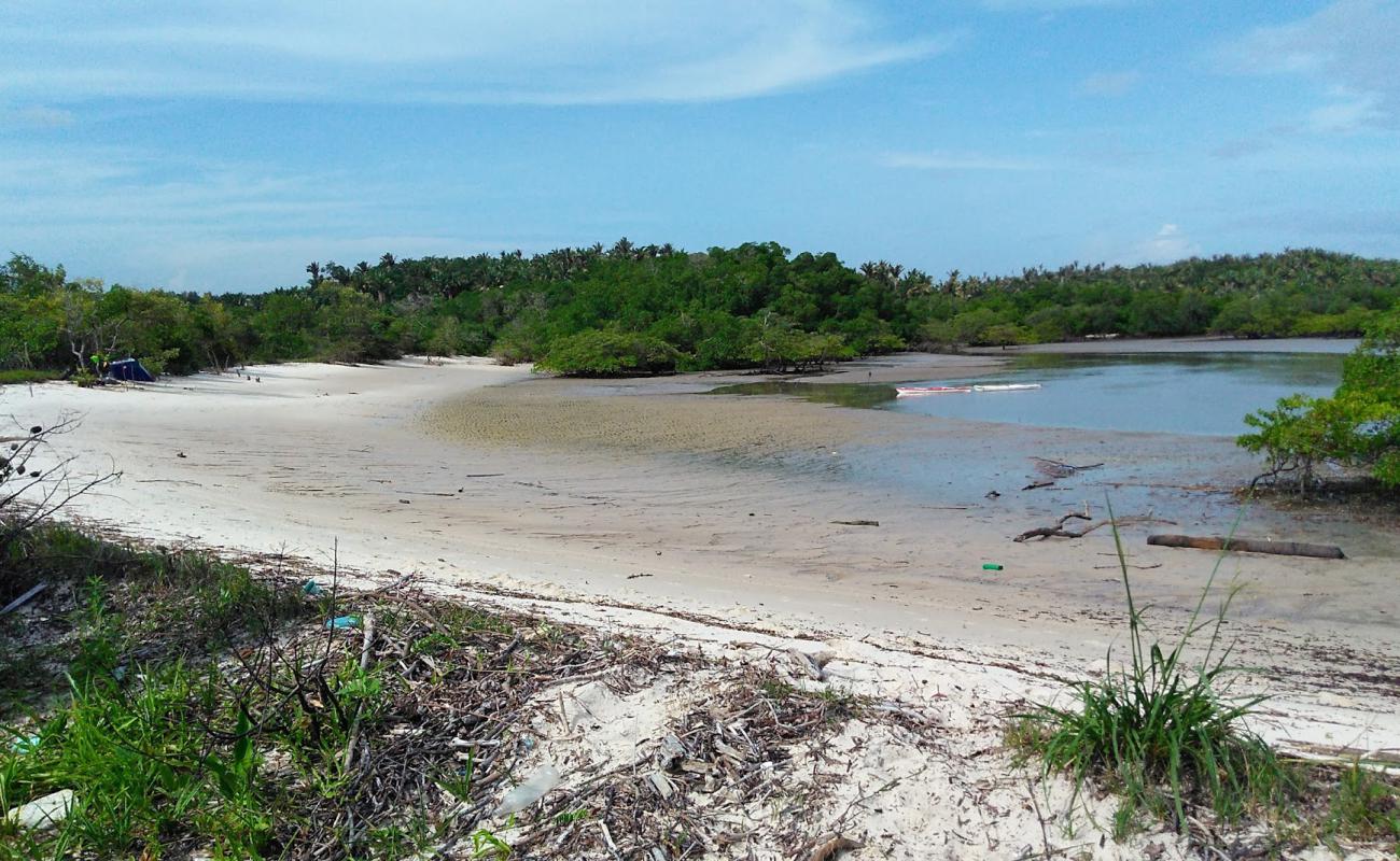 Acampamento Guai Praia'in fotoğrafı açık bej kum yüzey ile