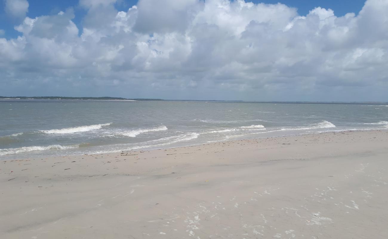 Praia de Cacacueira'in fotoğrafı açık bej kum yüzey ile