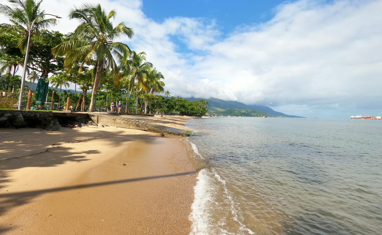 Praia Engenho d'Agua'in fotoğrafı açık bej kum yüzey ile