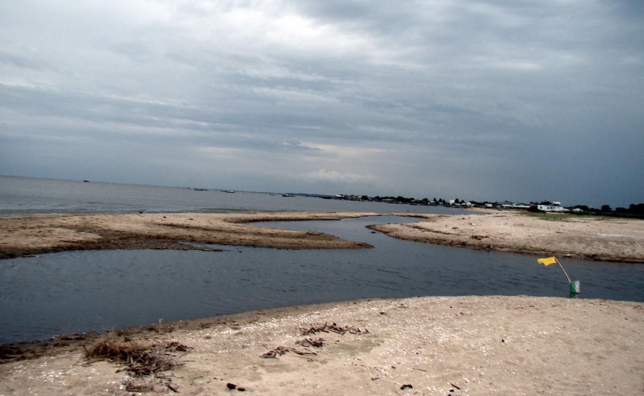 Praia do Junquinho'in fotoğrafı açık bej kum yüzey ile