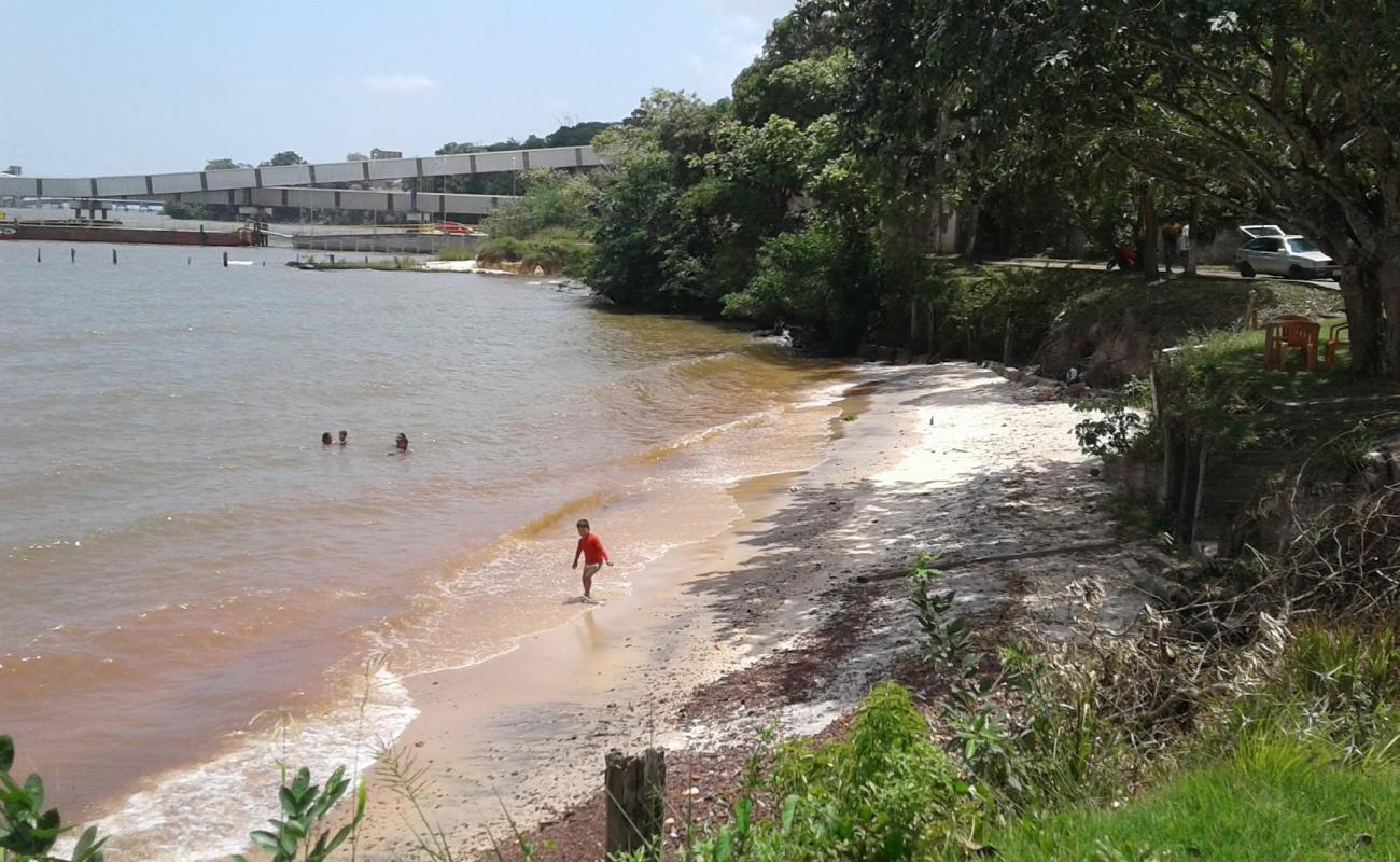 Praia de Itupanema - Barcarena'in fotoğrafı parlak kum yüzey ile