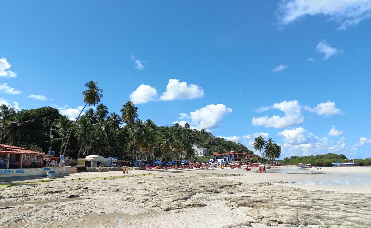 Praia Das Neves'in fotoğrafı parlak kum yüzey ile