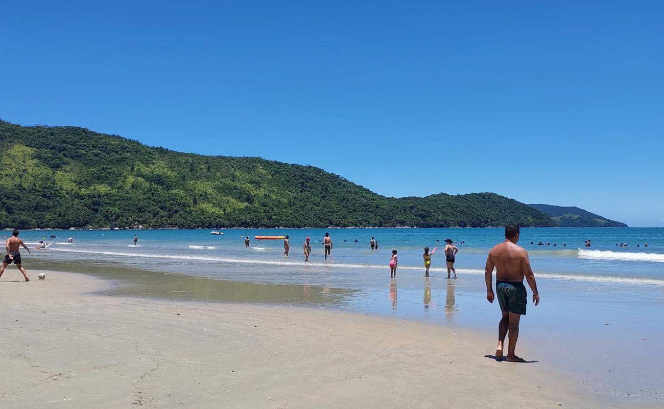 Enseada Plajı'in fotoğrafı i̇nce bej kum yüzey ile