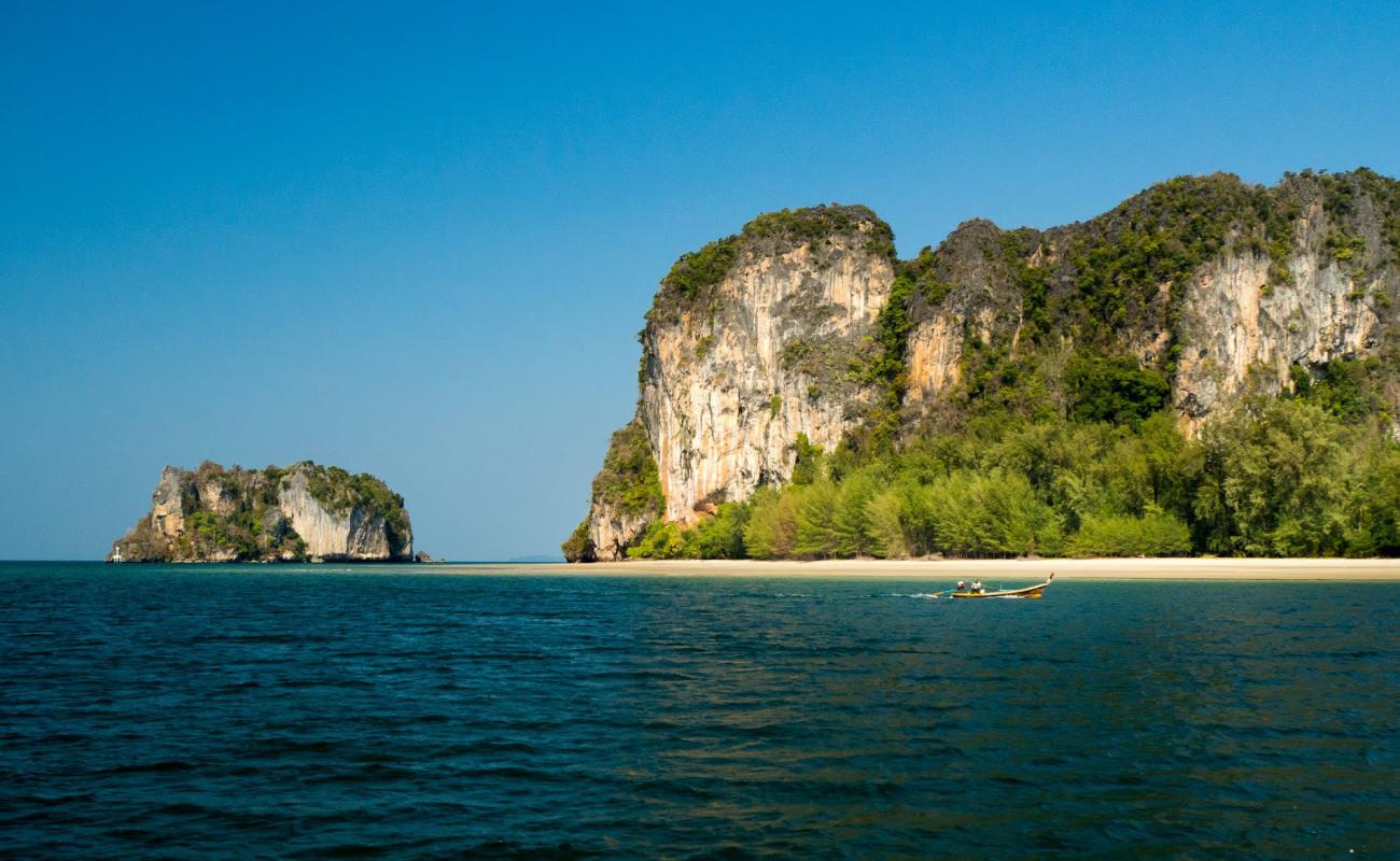 Chao Mai Beach'in fotoğrafı parlak ince kum yüzey ile