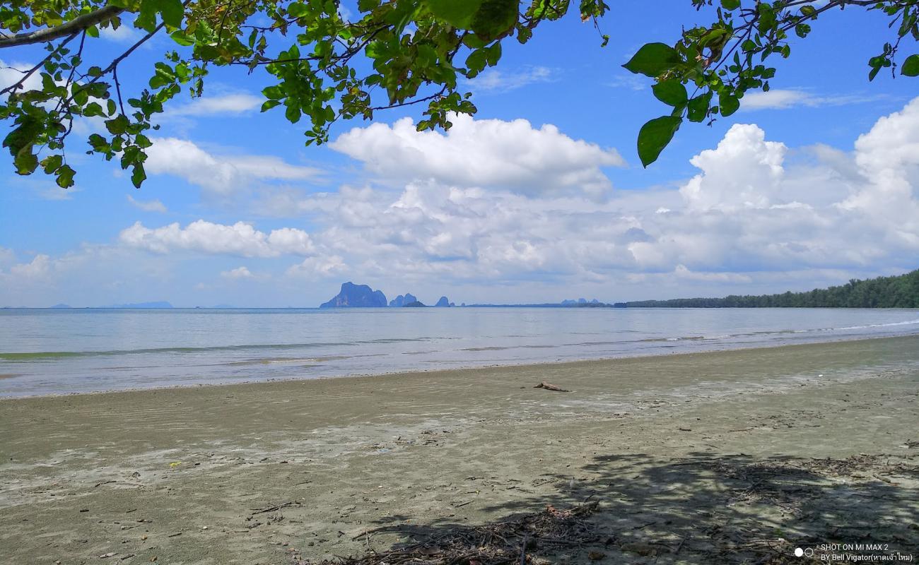 Chao Mai Beach'in fotoğrafı açık bej kum yüzey ile