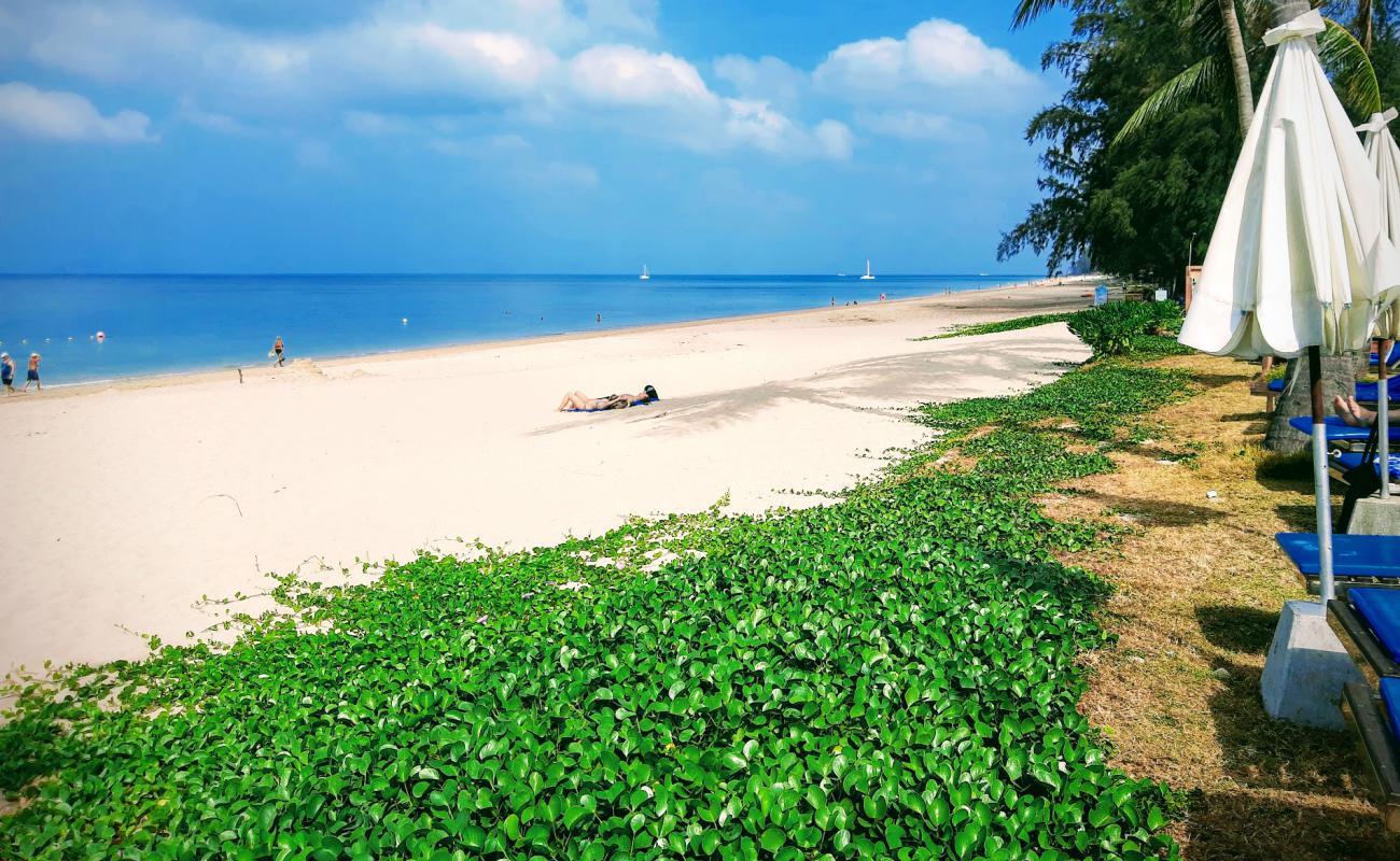 Phra Ae Beach'in fotoğrafı parlak kum yüzey ile