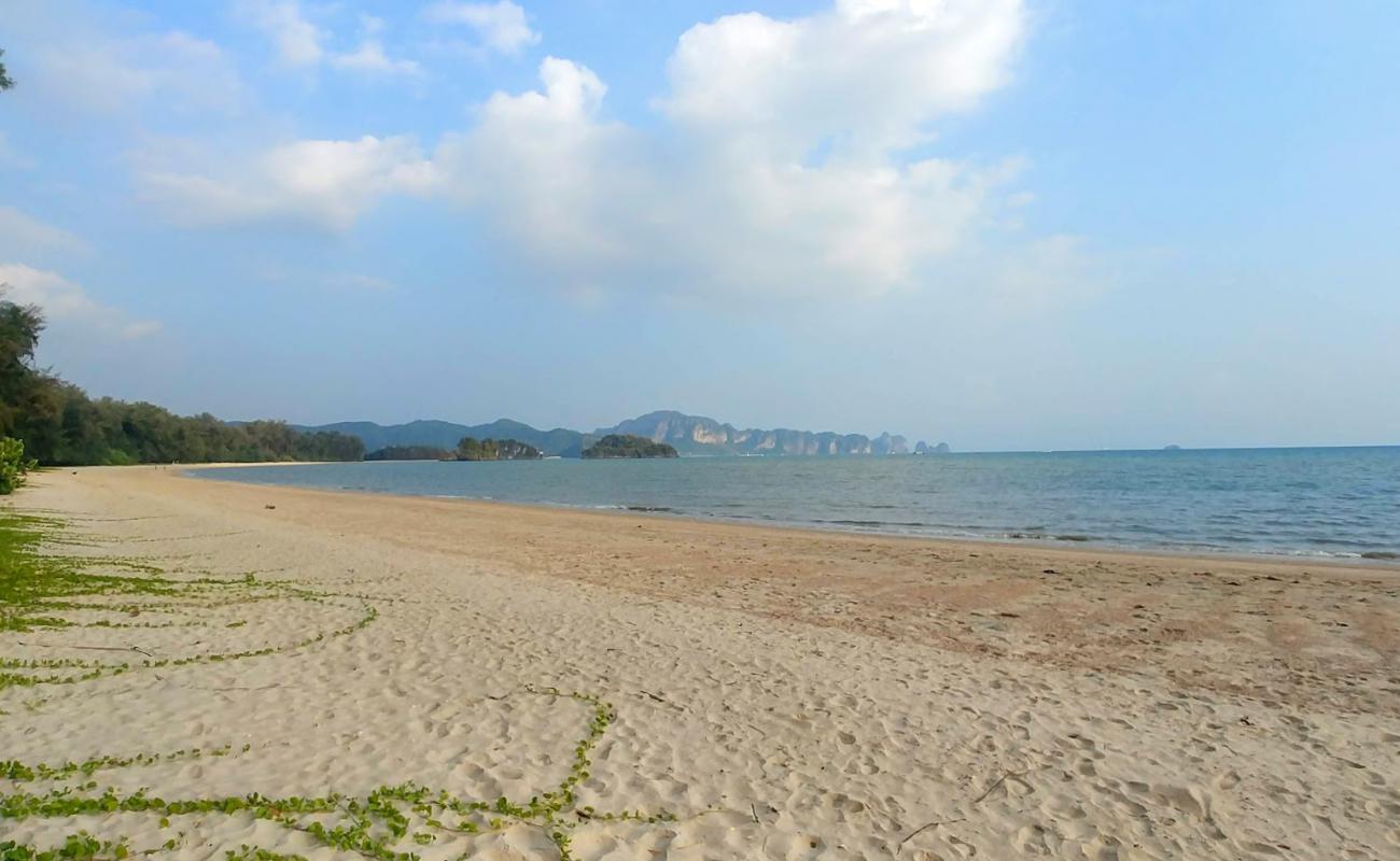 Antosil Beach'in fotoğrafı parlak kum yüzey ile