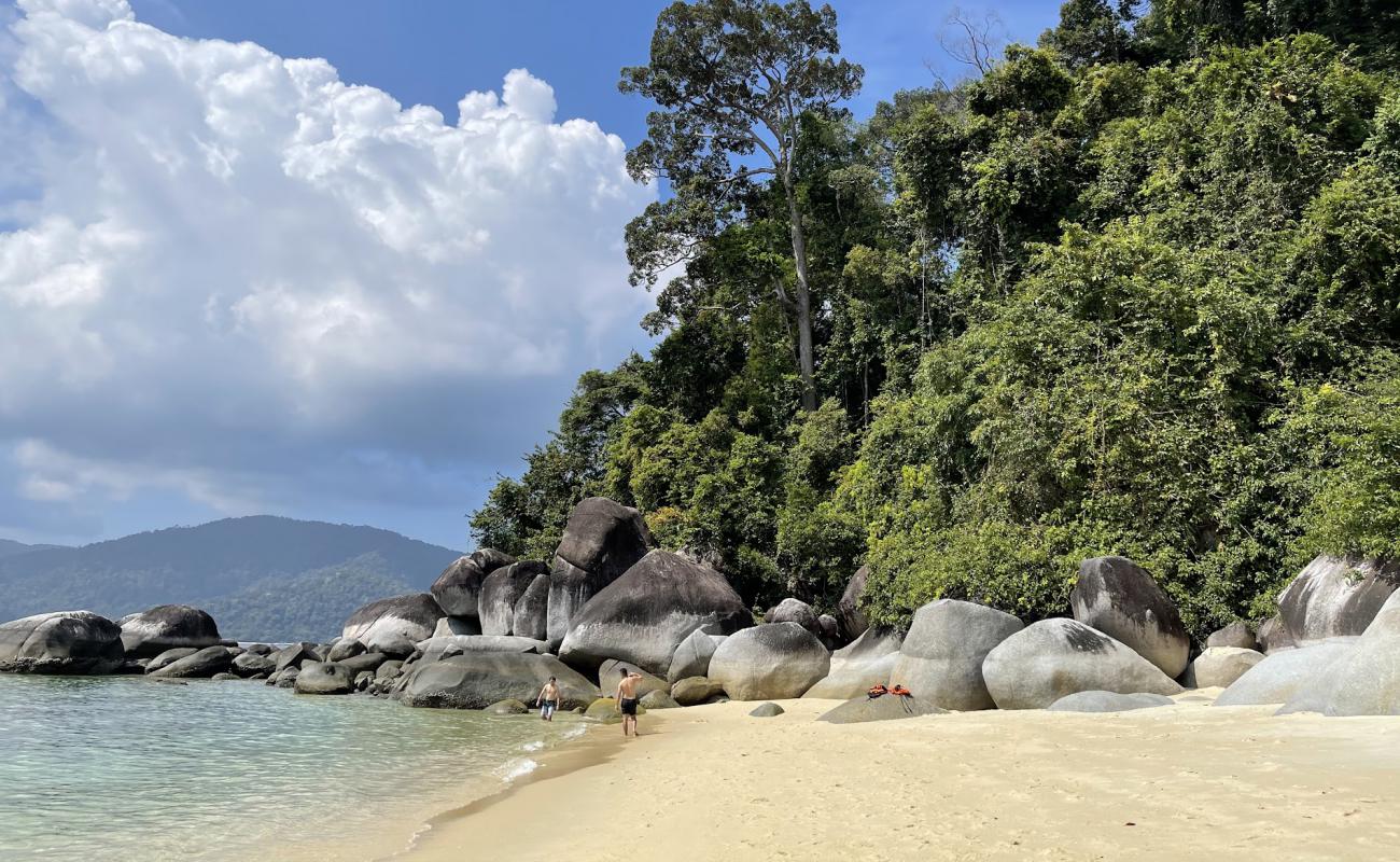 Koh Adang Gizli Plajı III'in fotoğrafı i̇nce bej kum yüzey ile