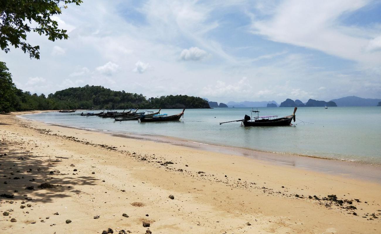 Koh Yao Beach'in fotoğrafı parlak kum yüzey ile