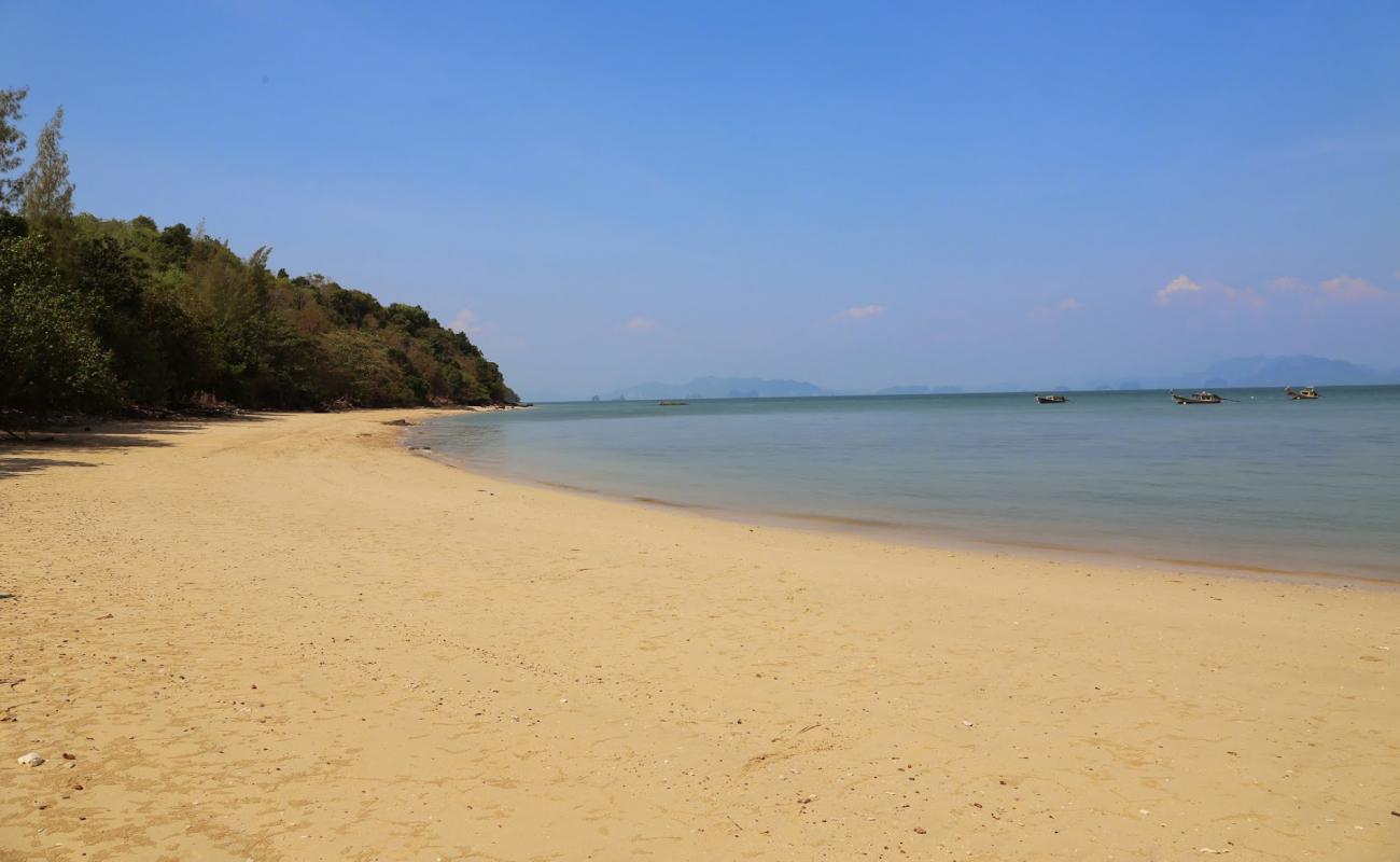 Six Sense II Beach'in fotoğrafı parlak kum yüzey ile