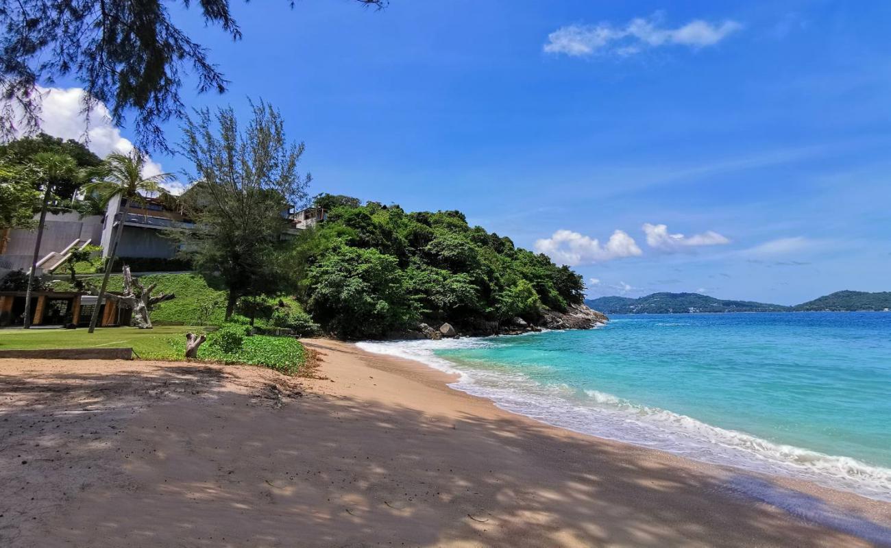 Yae Beach'in fotoğrafı i̇nce bej kum yüzey ile